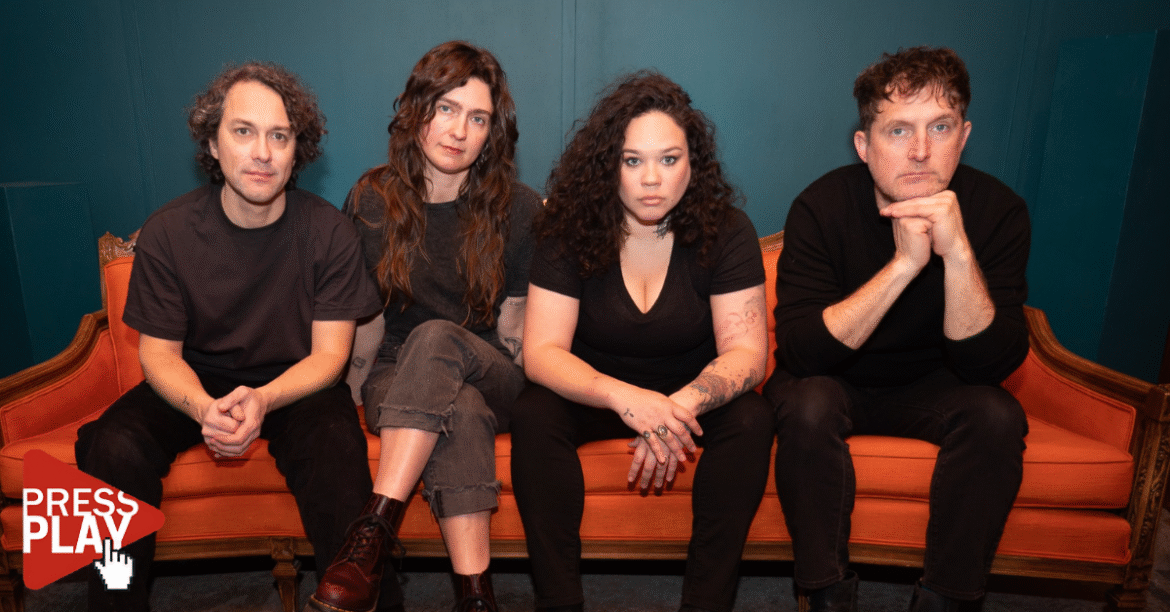 Press Play: Those Looks